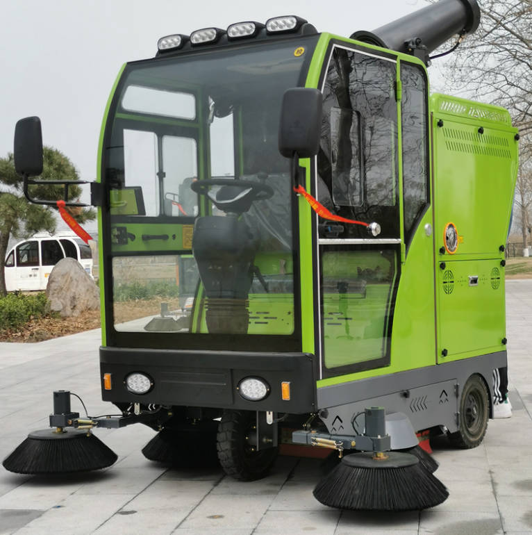 南区道路清洁广泛应用电动环卫清扫车